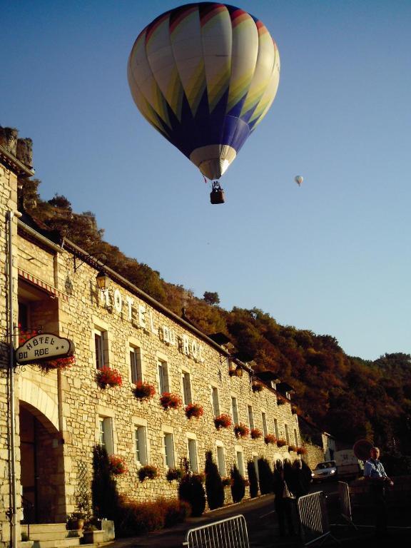 Auberge Du Relais D'Auniac 구르동-앙-케르시 외부 사진